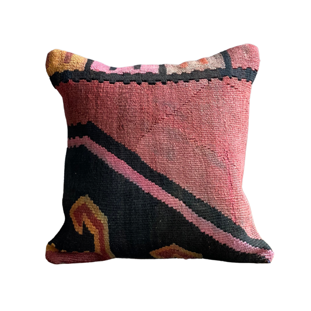 KILIM INDOOR THROW PILLOW COVER Rhen.Ovations