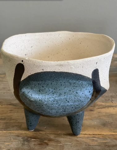 Finn Footed Pot