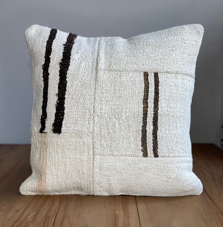 MINIMALIST KILIM INDOOR THROW PILLOW COVER