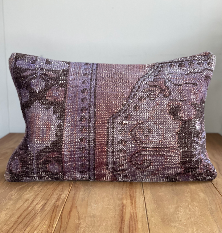 KILIM INDOOR THROW PILLOW