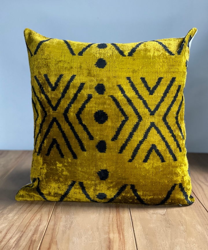 SILK/VELVET DECORATIVE PILLOW COVER