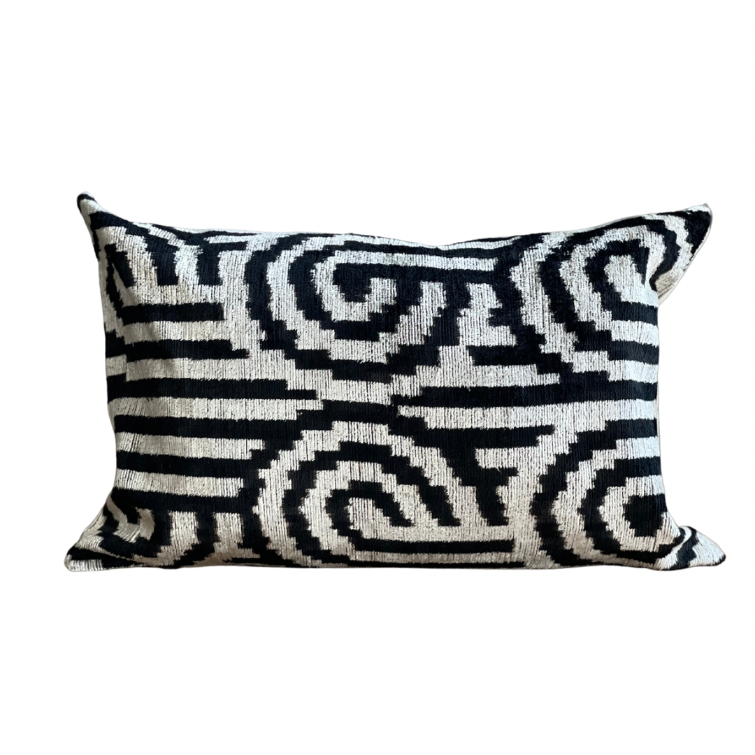 SILK/VELVET DECORATIVE PILLOW COVER